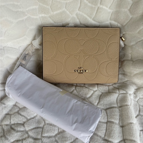 Coach Slim Crossbody Bag In Signature Leather - Picture 13 of 16